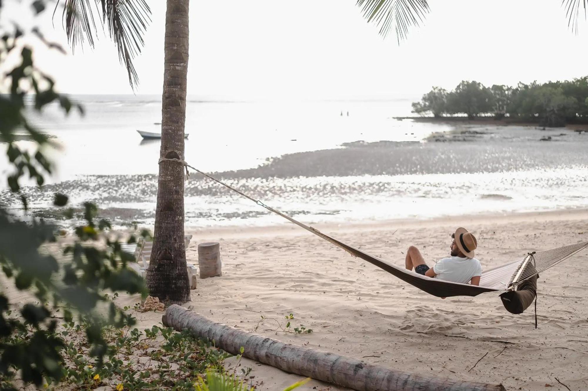 Mwazaro Beach Lodge Shimoni Exterior photo
