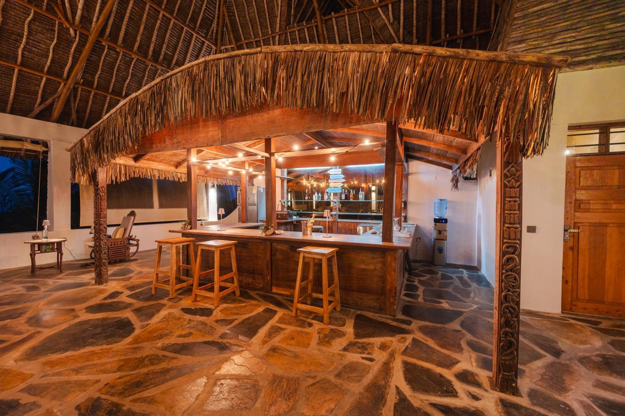 Mwazaro Beach Lodge Shimoni Exterior photo