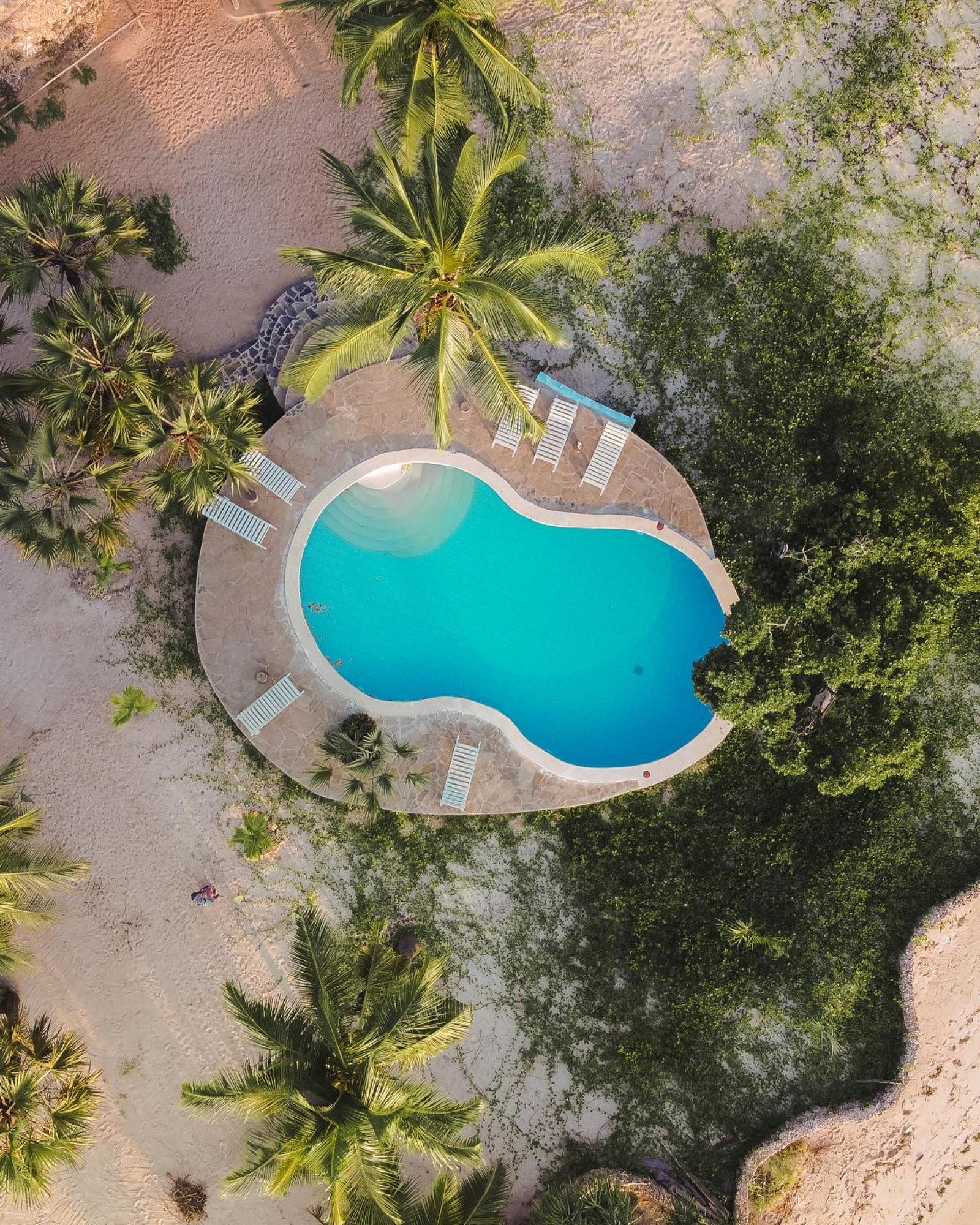 Mwazaro Beach Lodge Shimoni Exterior photo